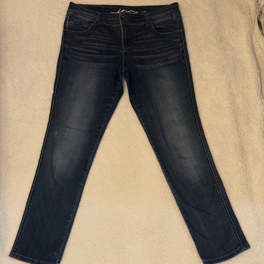 INC International Concepts Dark Wash Women's Skinny Jeans